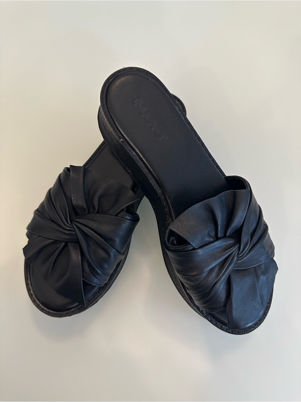 INUOVO | Black Leather Platform Slide Sandals | Size 41 / Size 11 - Picture 8 of 16